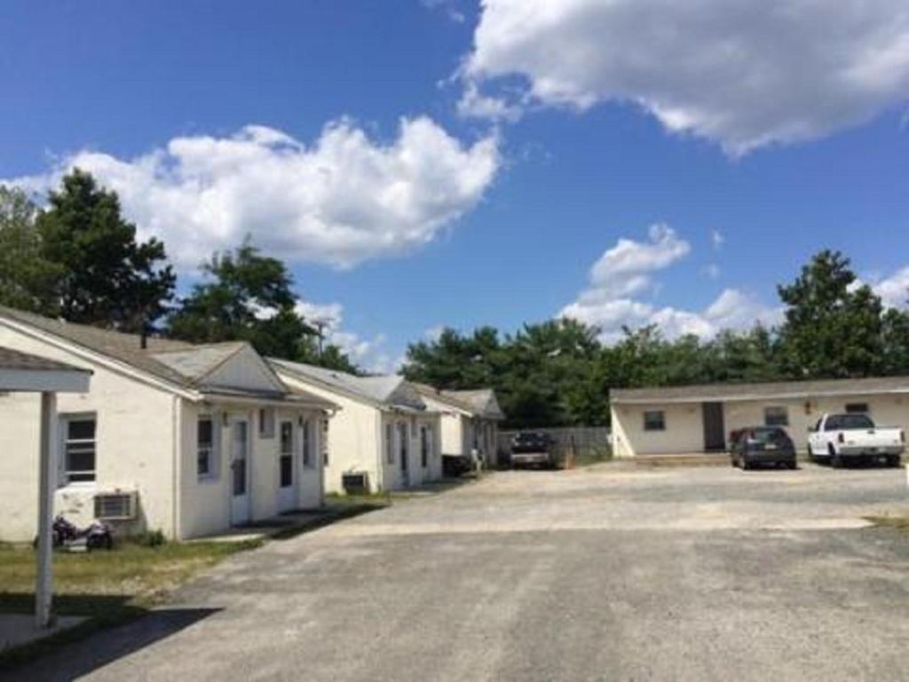 Pine Rest 2* Toms River