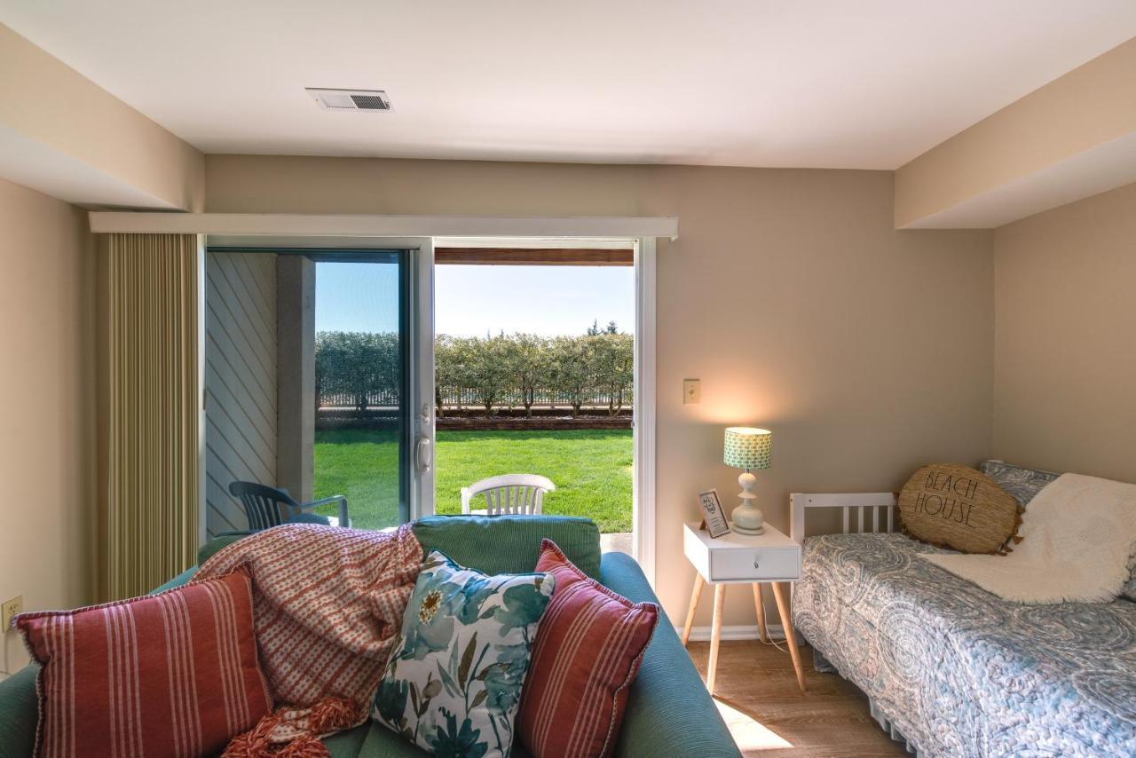 With Access And Pool Views