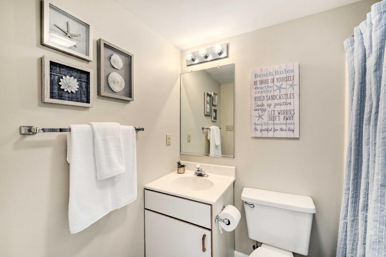 With Access And Pool Views Apartment Brigantine