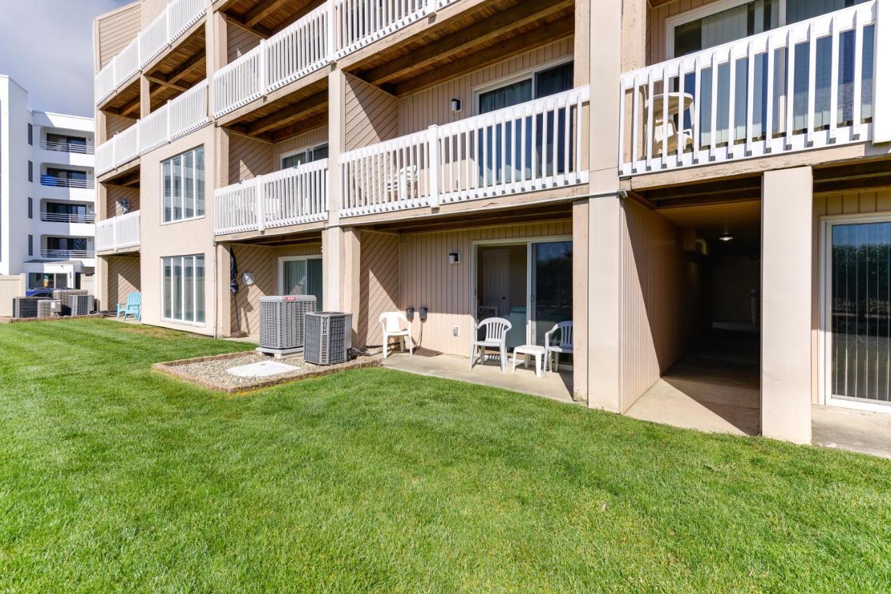 With Access And Pool Views Apartment *