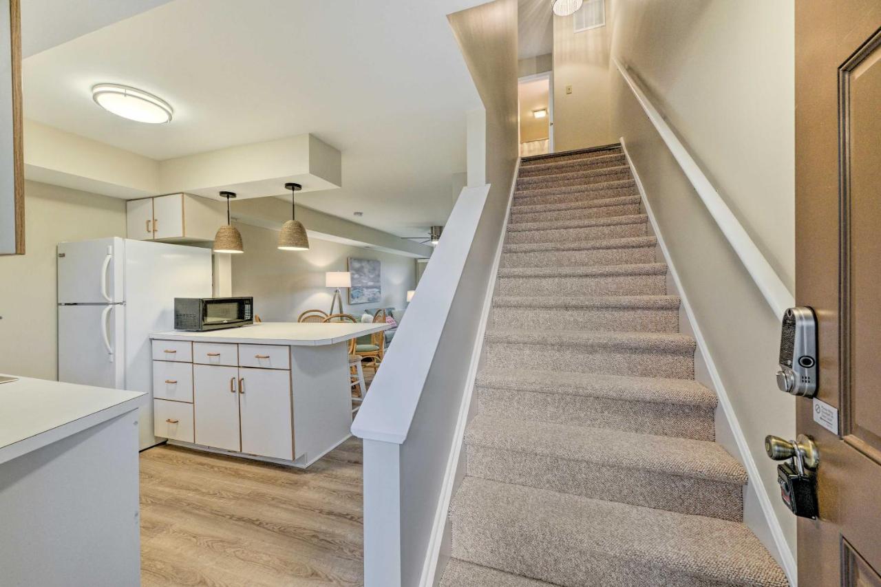 With Access And Pool Views Apartment Brigantine