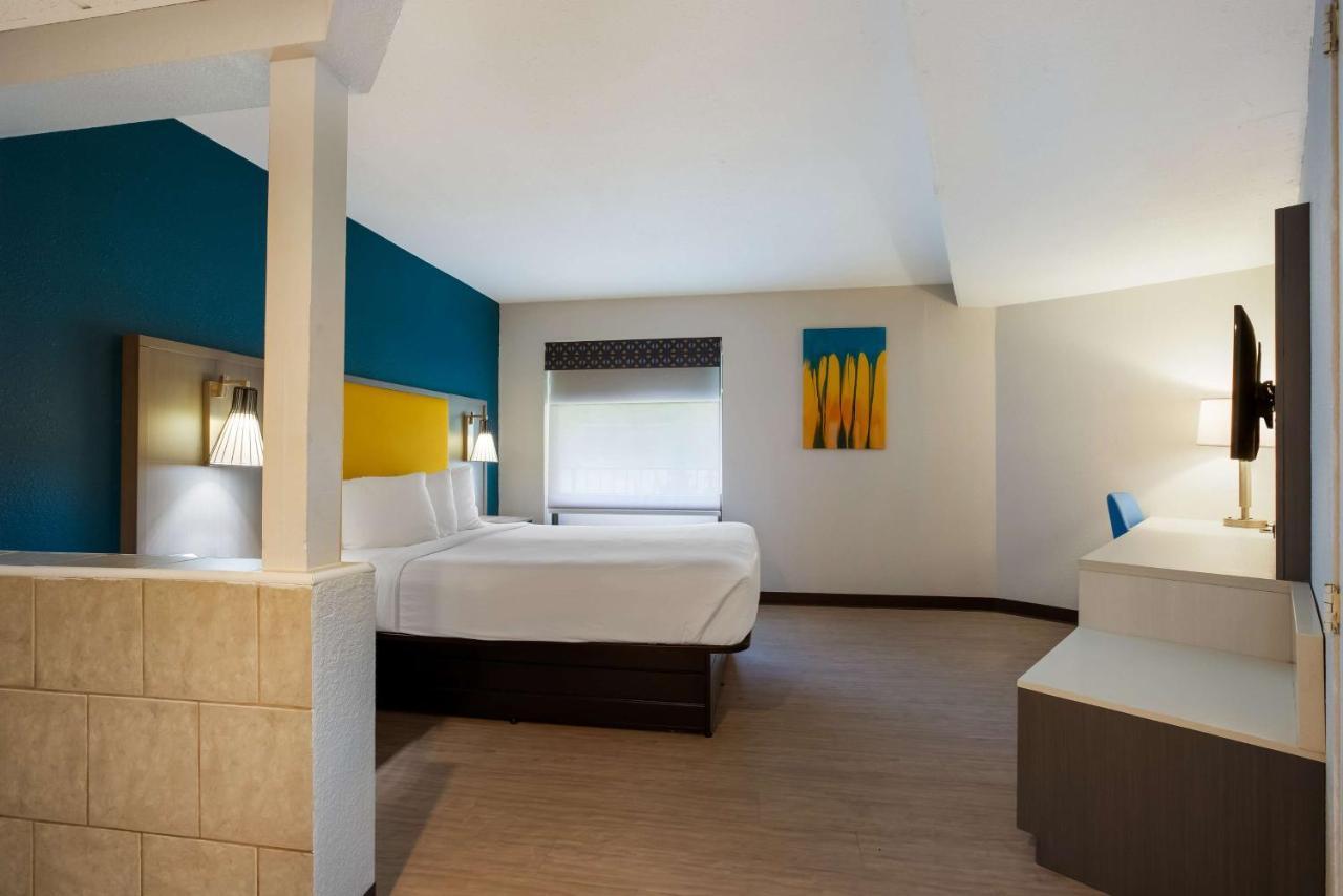 Western Hotel 3*