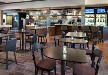 Courtyard By Marriott Mt. Laurel Hotel 2*