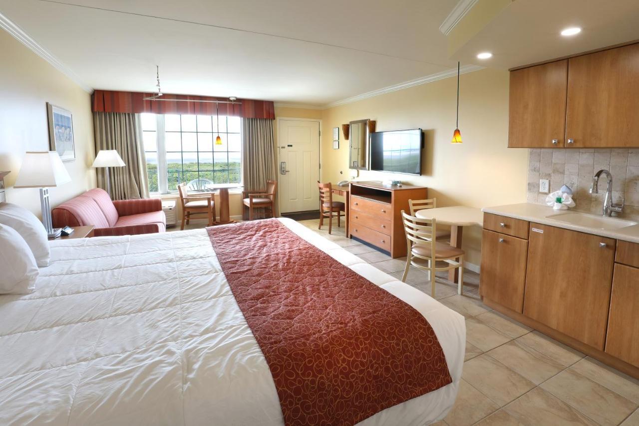 Fleur De Lis Motel 3*