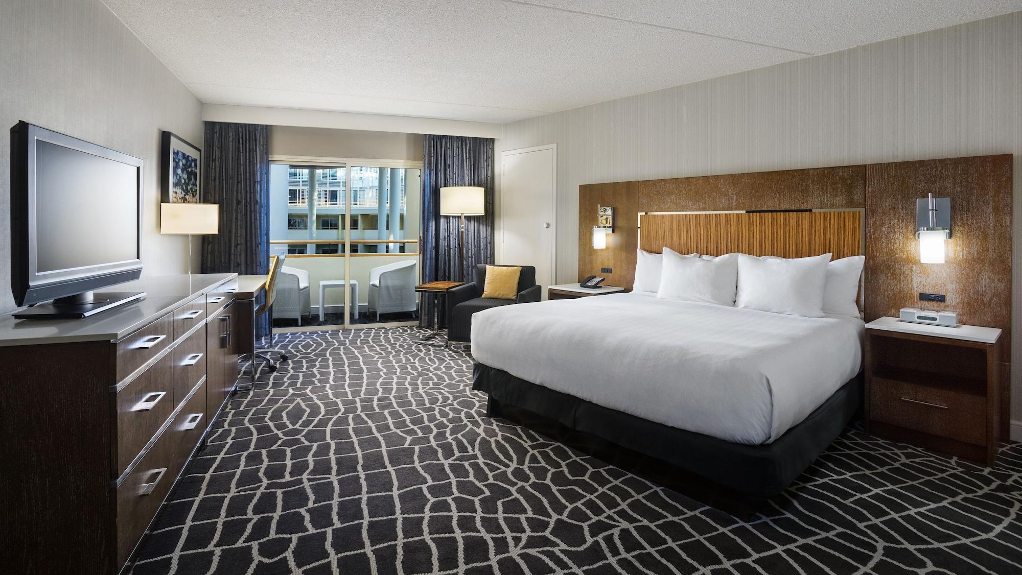 Hyatt Regency Hotel 4*