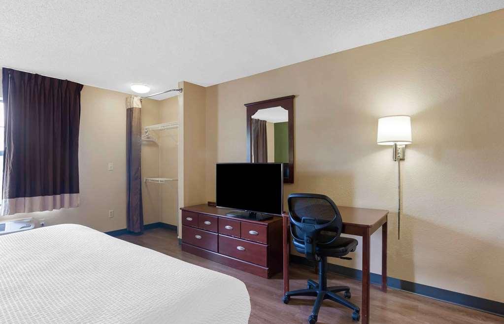 Hotel Extended America - - Raritan Center