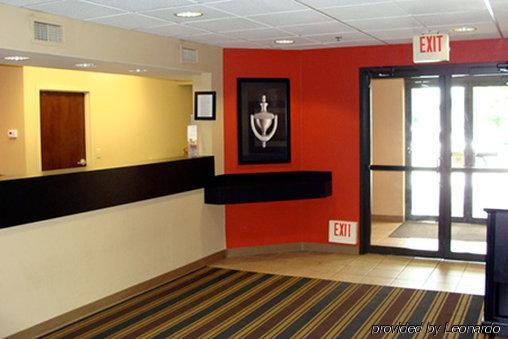 Extended America - - Raritan Center Hotel 2*