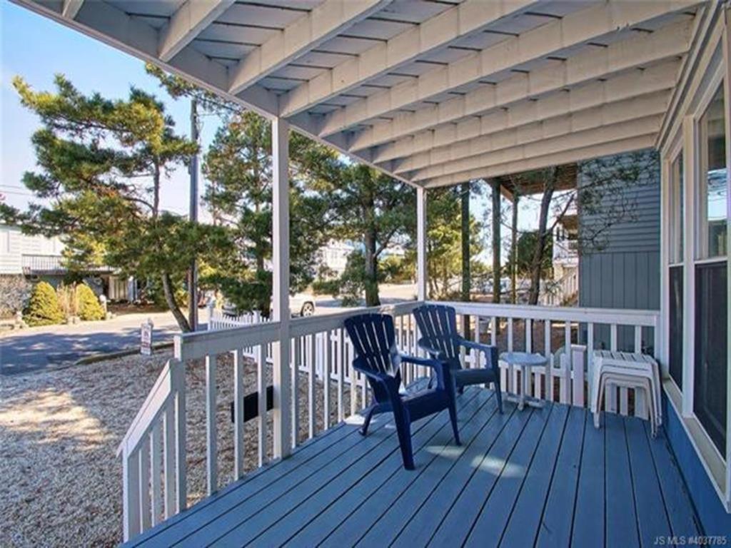 Buckley 1 * Beach Haven