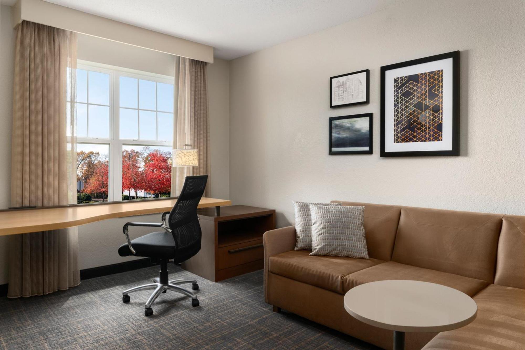Hotel At Gateway Center Neptune