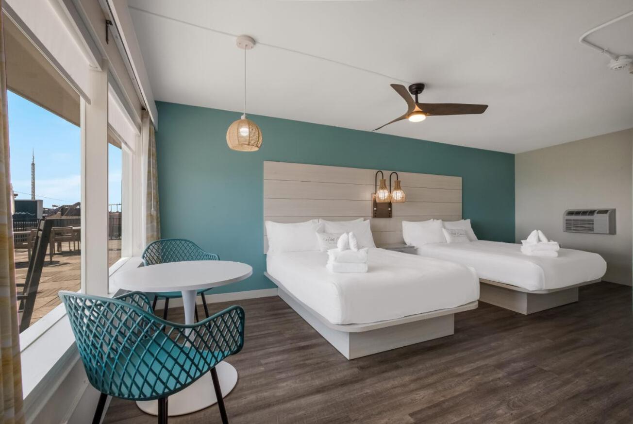 Oceanfront/boardwalk Hotel