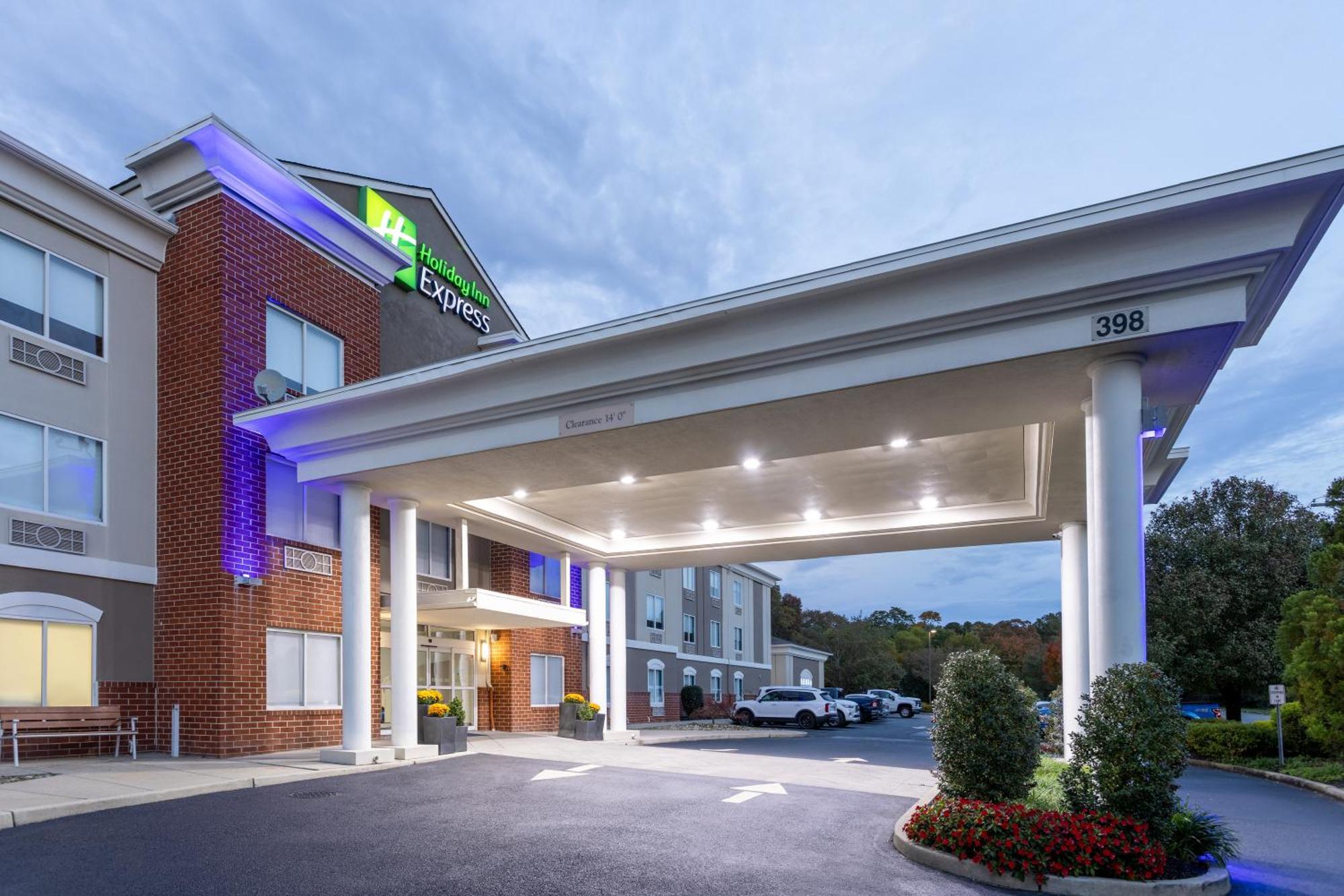 Hotel Express & Millville By Ihg 2*