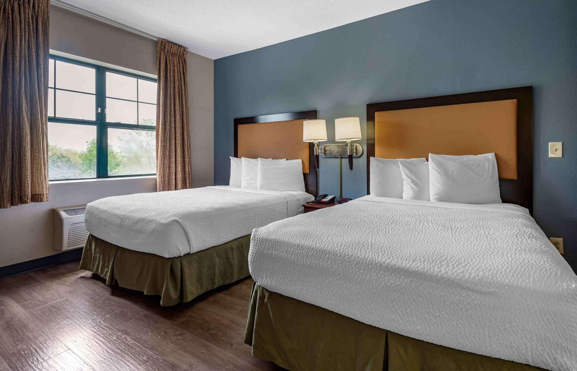 Extended America - - Raritan Center Hotel
