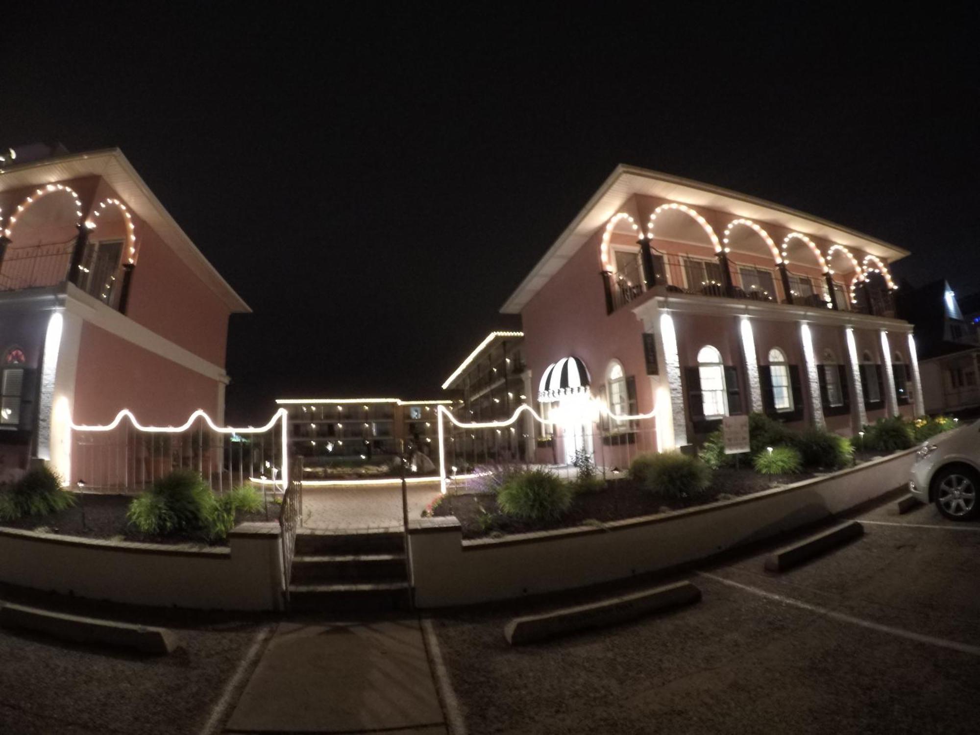 Periwinkle Hotel