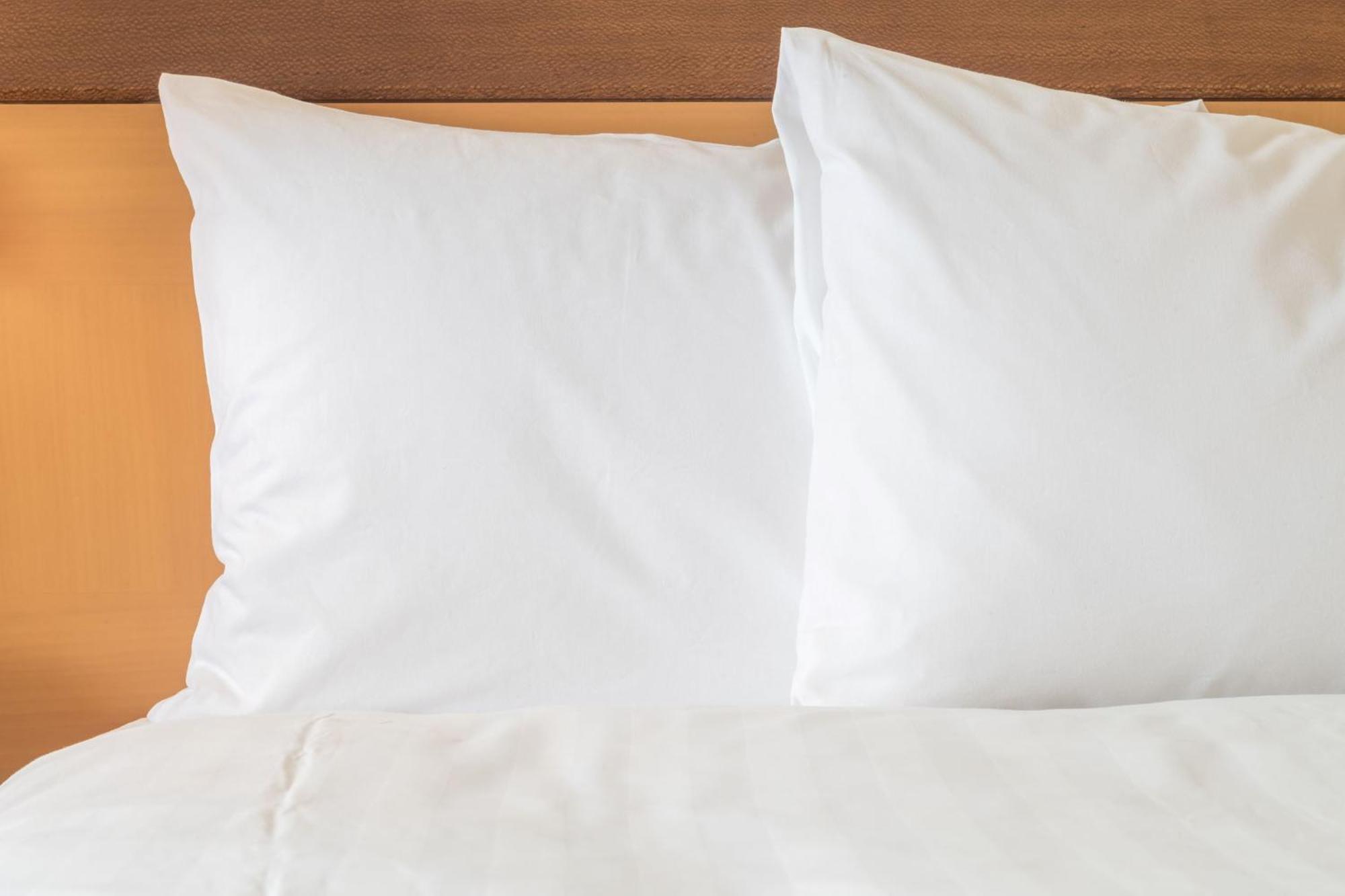 Express & Millville By Ihg Hotel