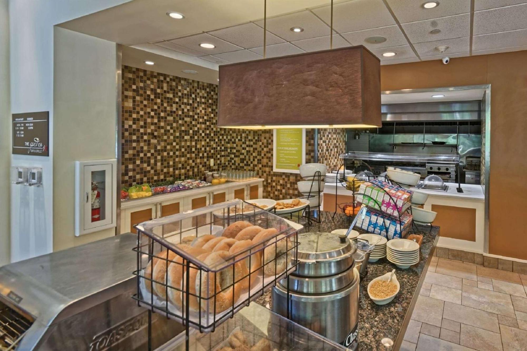 Hilton Garden By Hilton