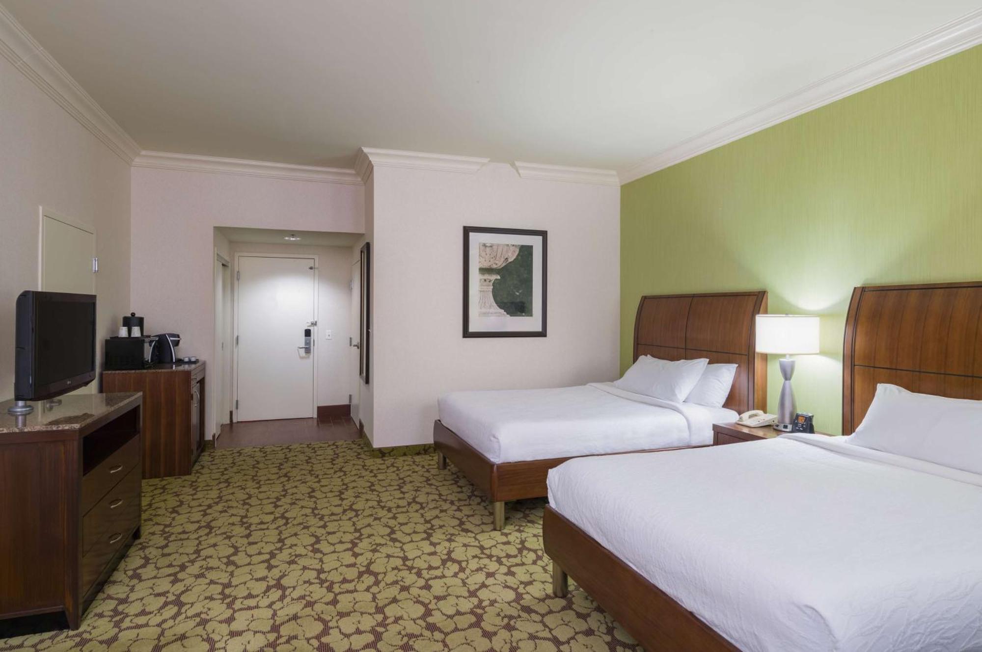Hilton Garden Edison/raritan Center Hotel