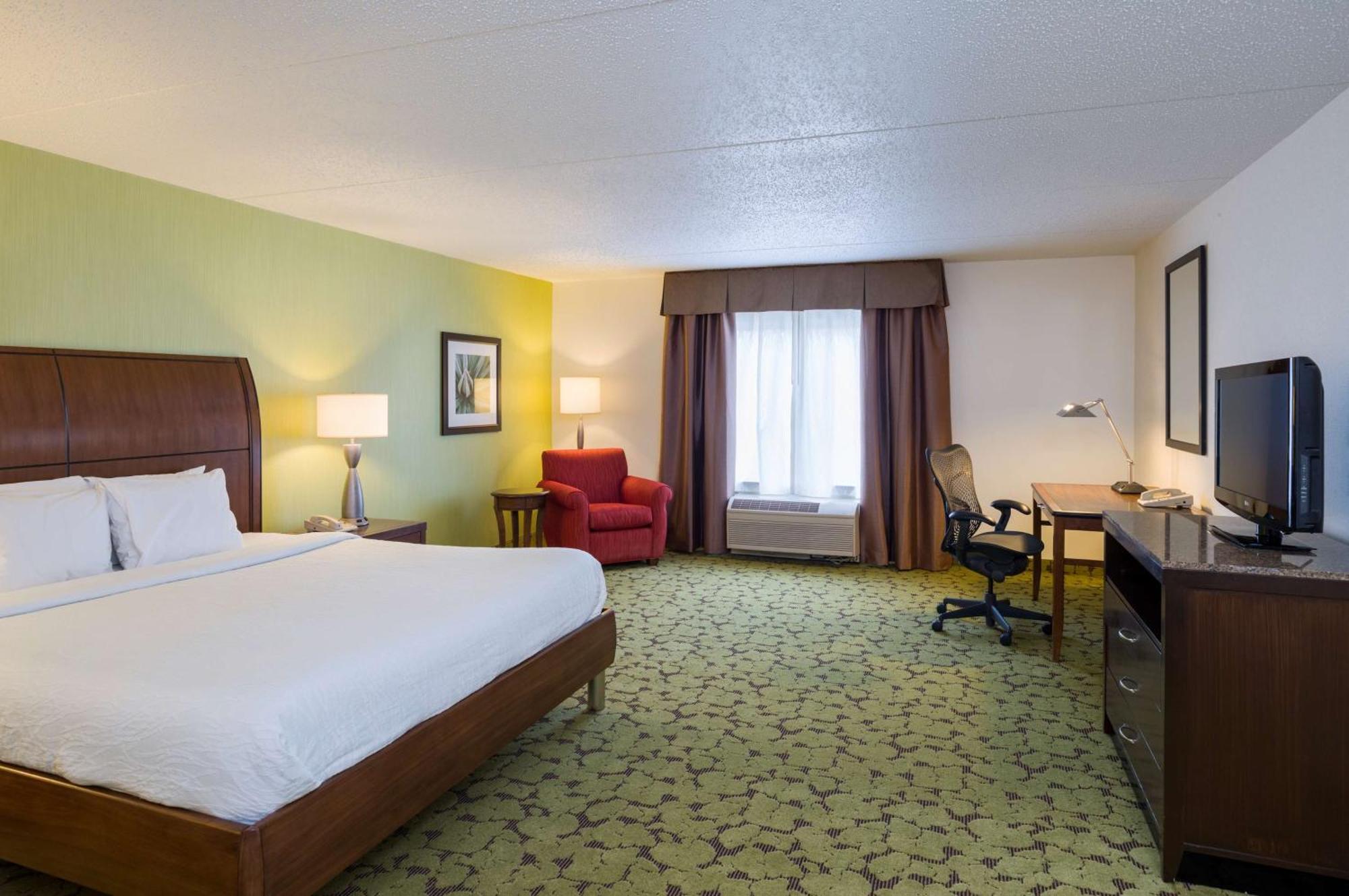 Hilton Garden Edison/raritan Center Hotel 3*