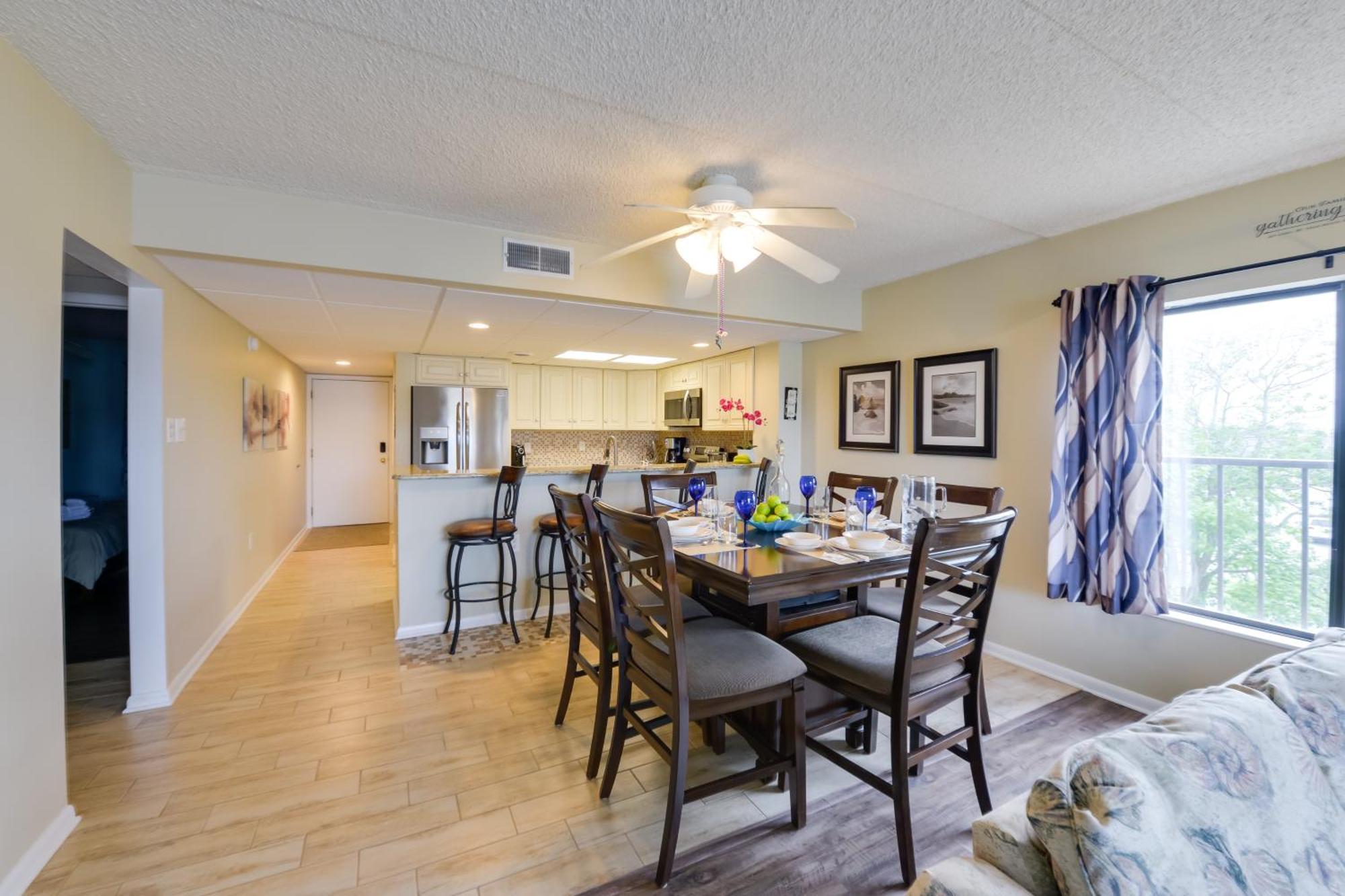 Beautiful With Patio And Access