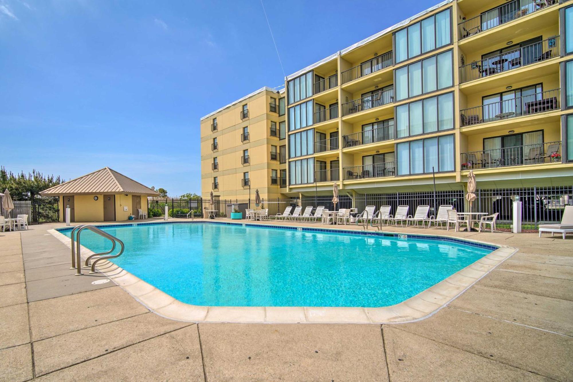 Beautiful With Patio And Access