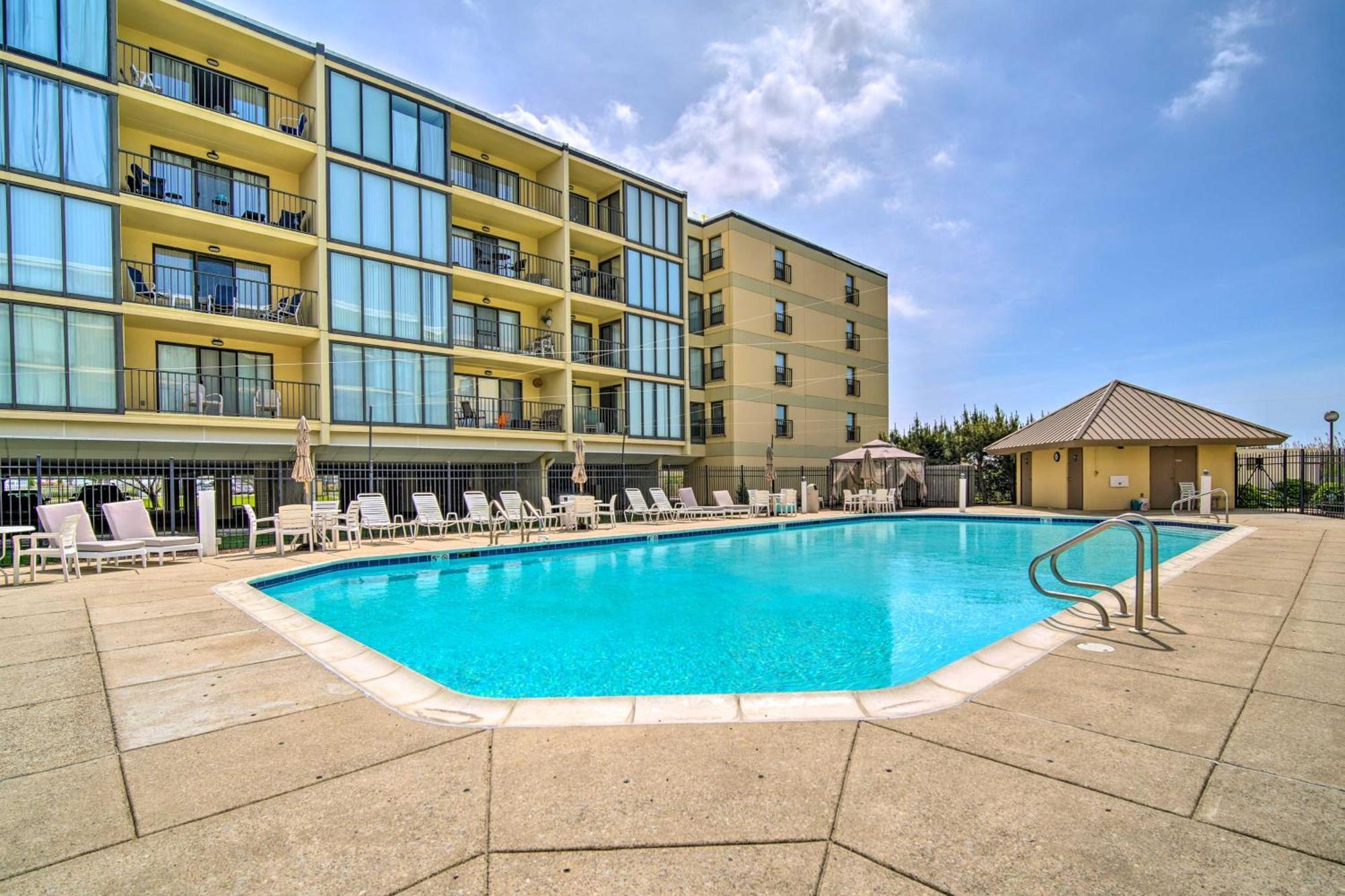 Beautiful With Patio And Access Apartment *