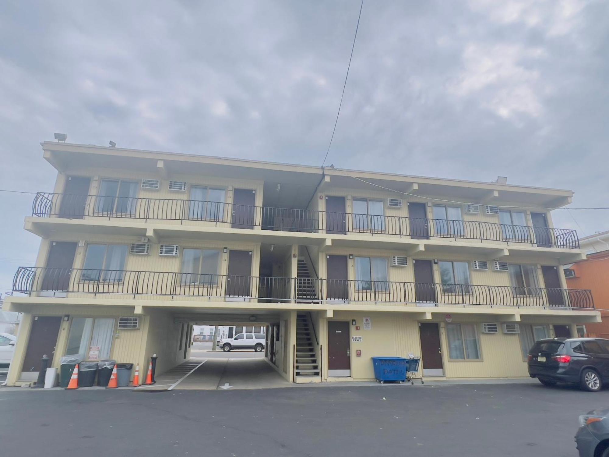 Dry Dock Motel