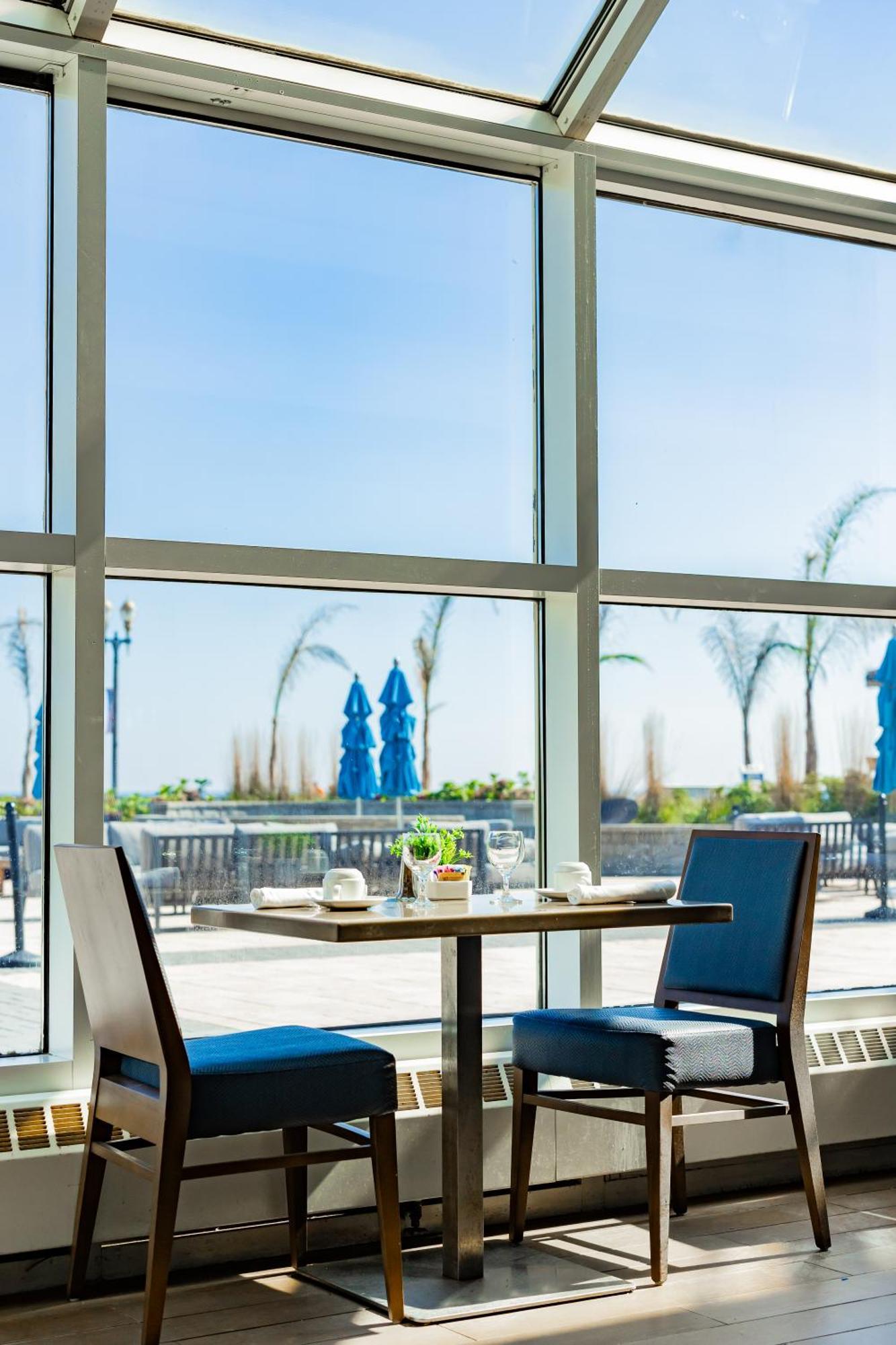 Resort Ocean Place &
