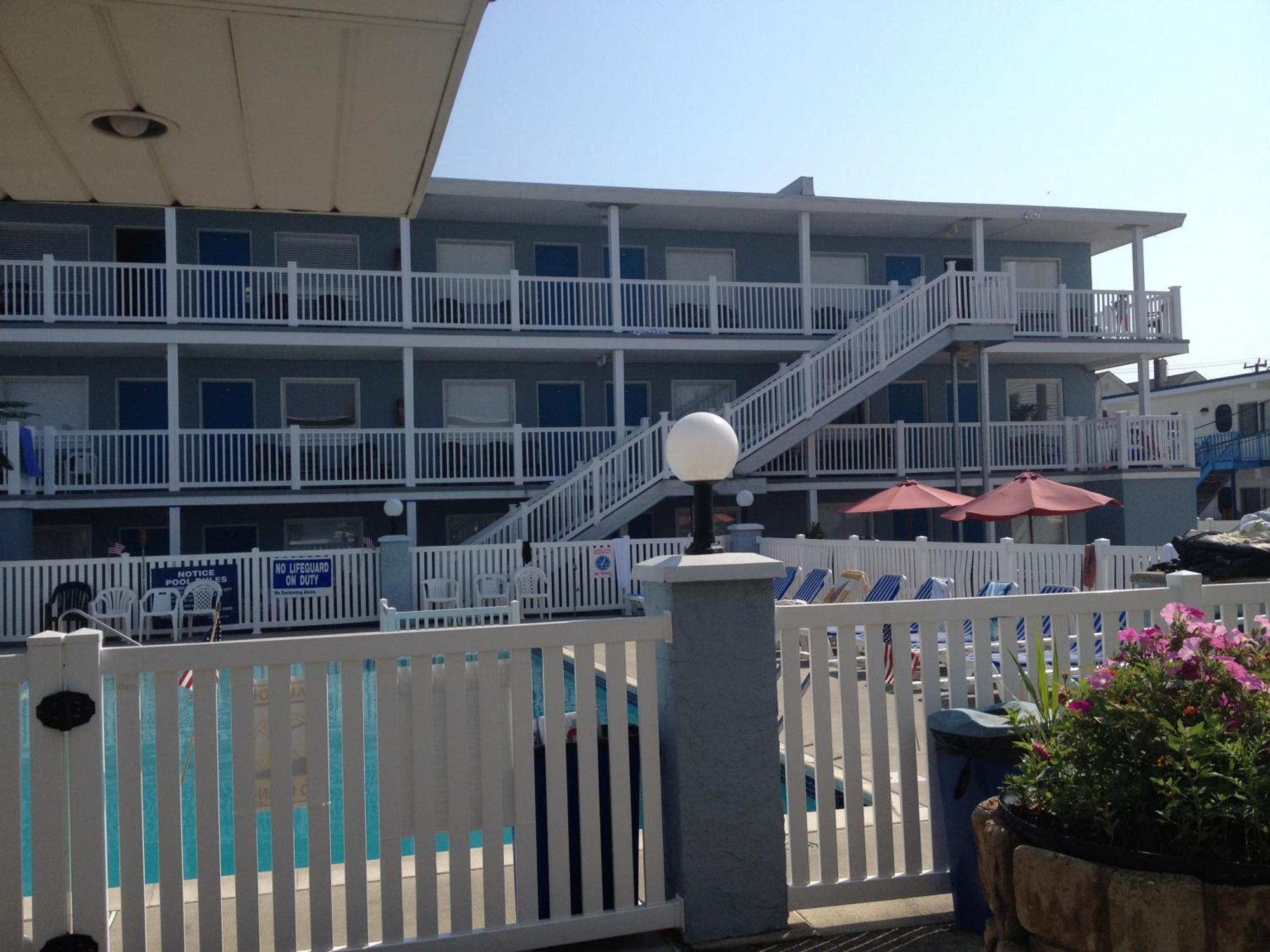 Sandy Shores Motel