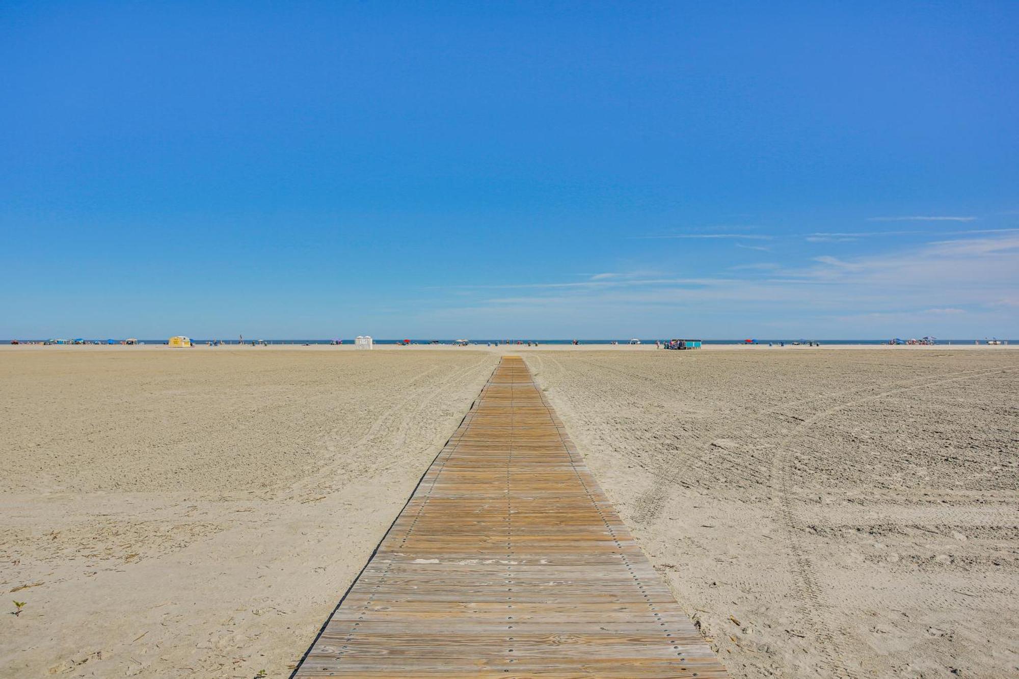 With Pool And Access! Apartment Wildwood Crest