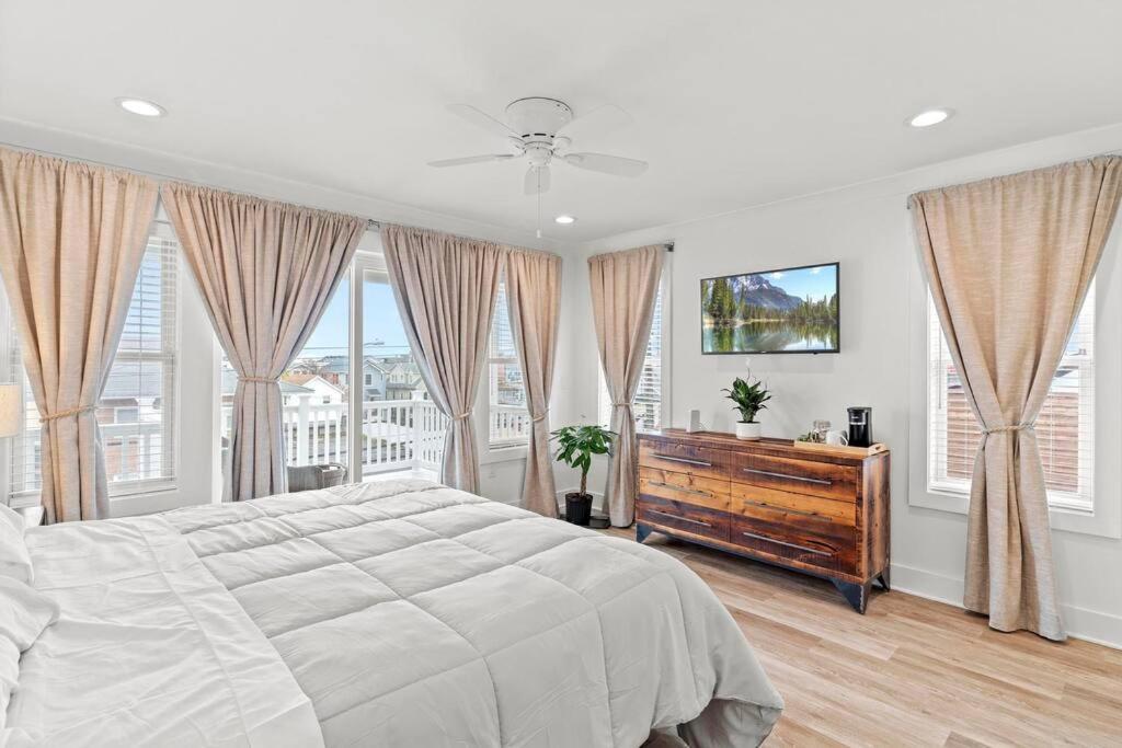 Steps From & Boardwalk, Ocean Views With 5 Decks, 3 Cars *
