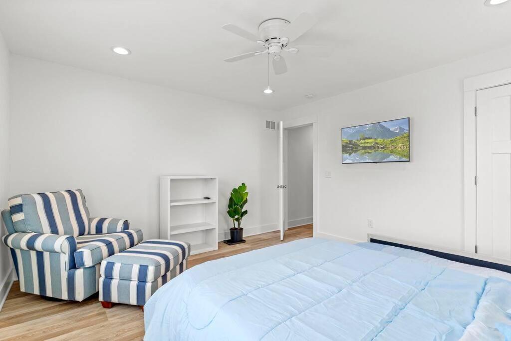 Steps From & Boardwalk, Ocean Views With 5 Decks, 3 Cars * Seaside Heights