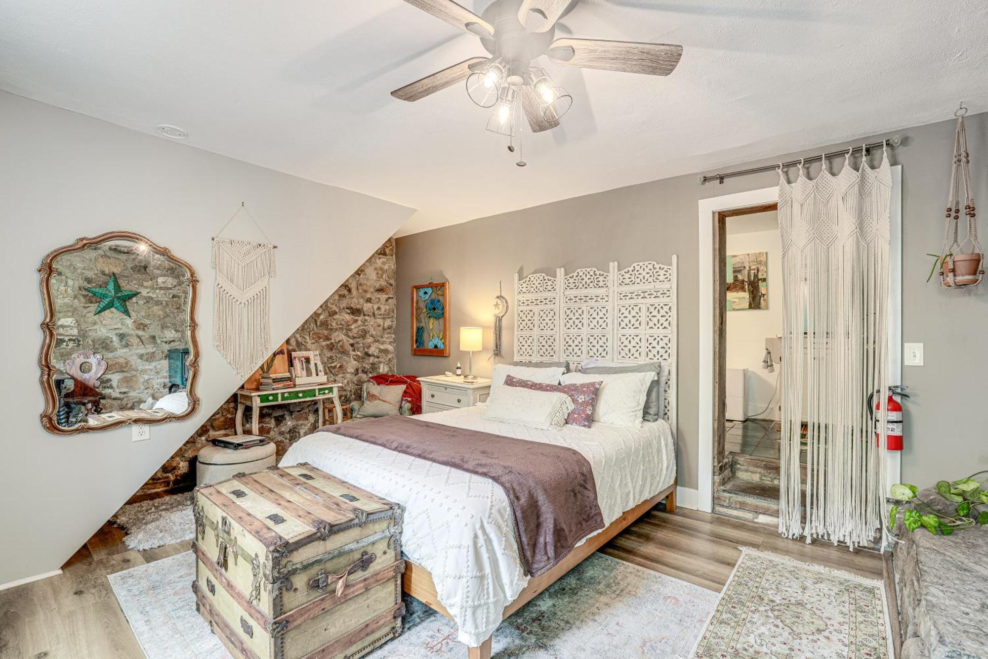 Apartment Charming Getaway Less Than 1 Mi To Downtown Lambertville! *