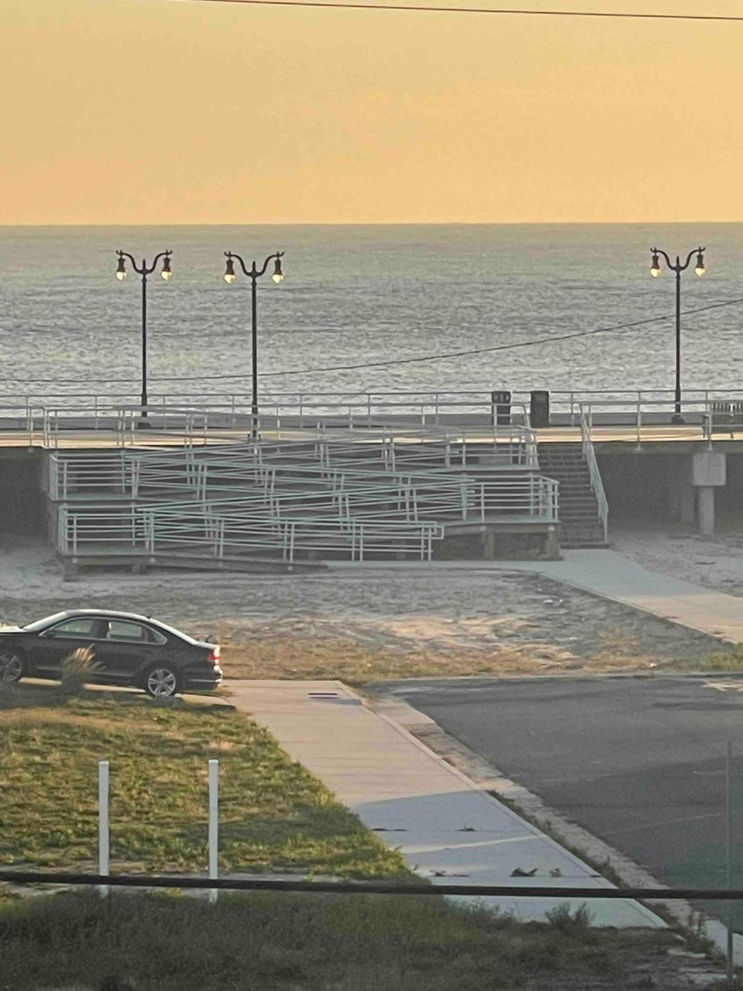 Seaside Escape - 1 Block From Boardwalk