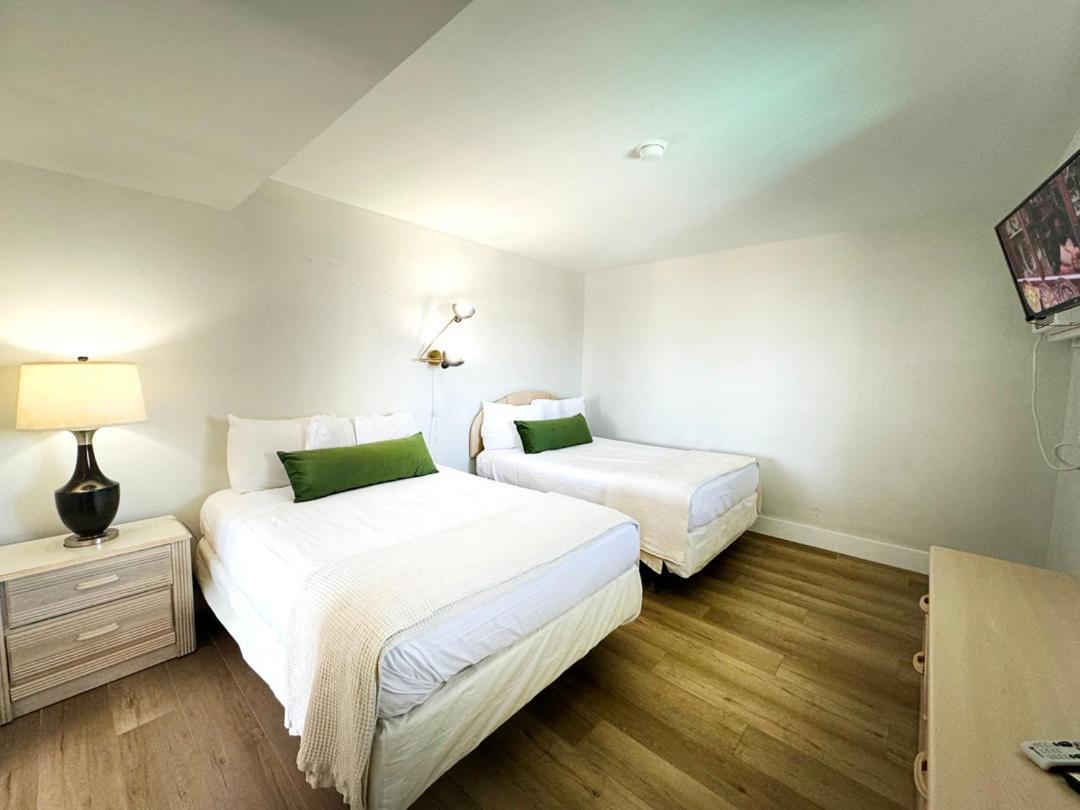 Coliseum Ocean Motel 3*