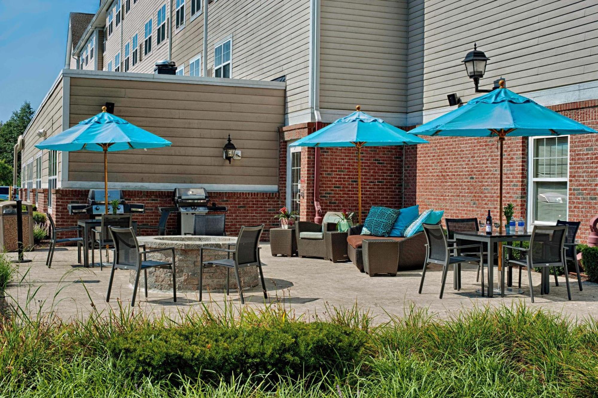 Hotel At Gateway Center 3*