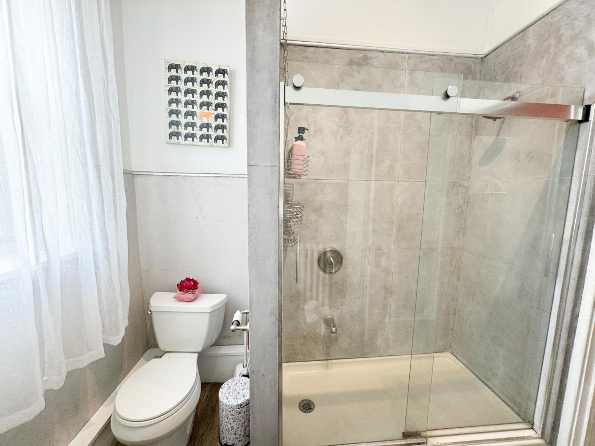 Nyc Views Spacious 3 Bedroom Apartment Union City