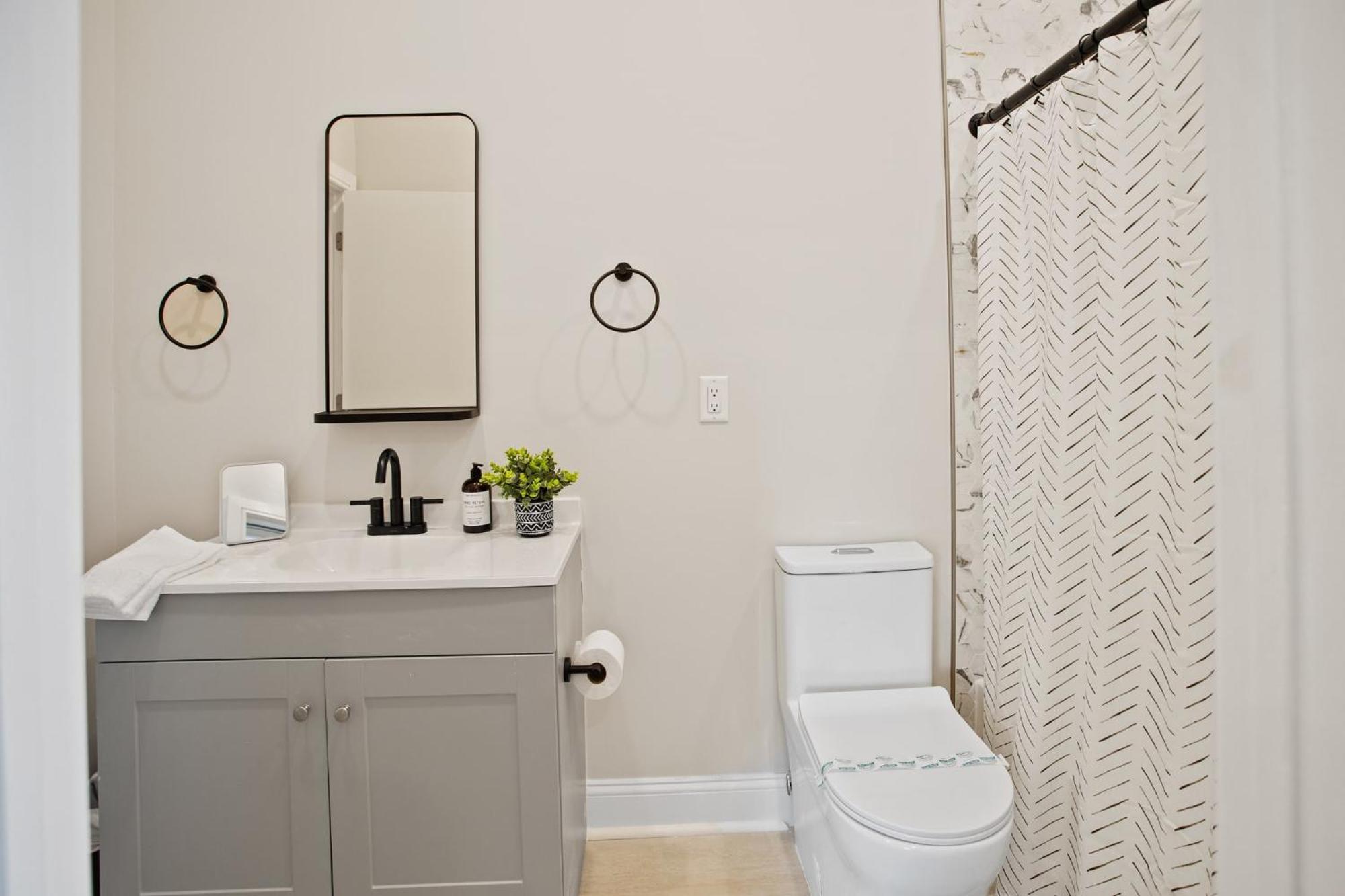 Loopin Around Atlantic Luxe 5br Townhouse In Orange Loop Atlantic City