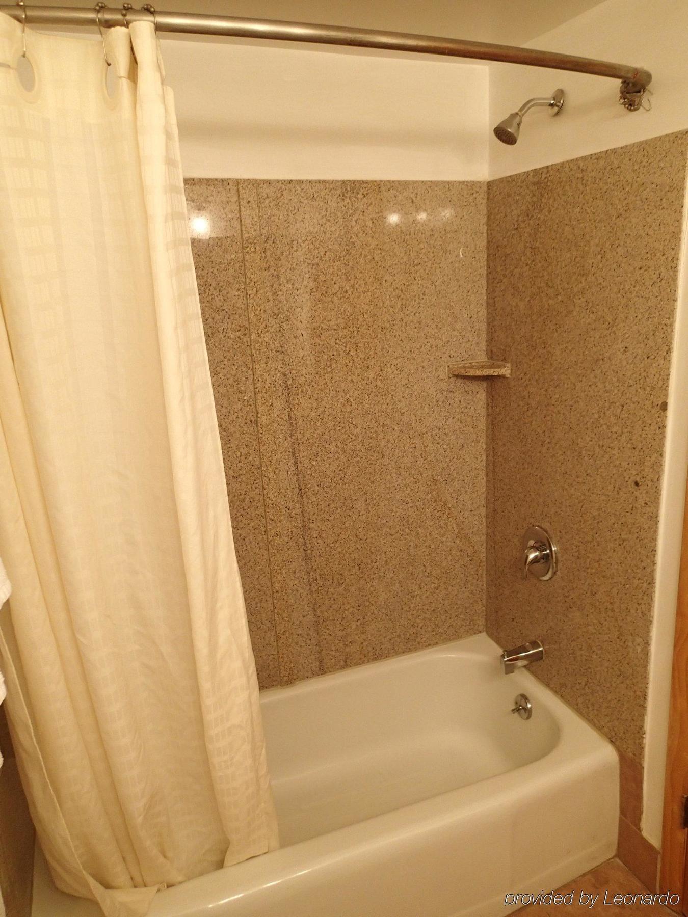 Motel Crystal -