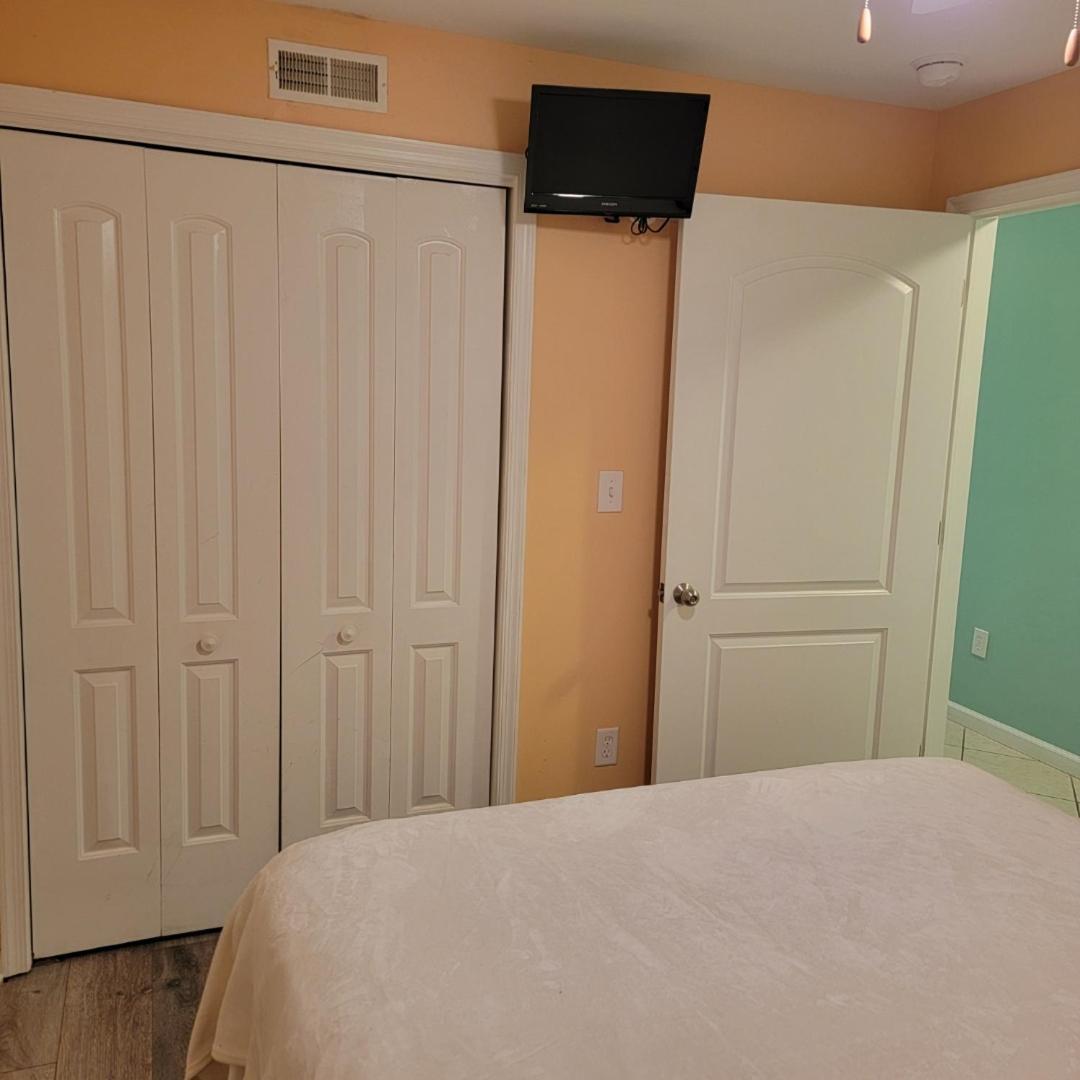 Aparthotel Champagne Island Unit 107 *