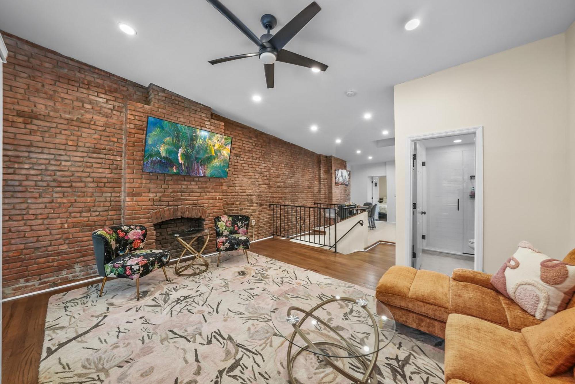 Apartment 2br,2bath, 4beds, Sleeps 6, 10 Min To Nyc, 10 Min To Path *