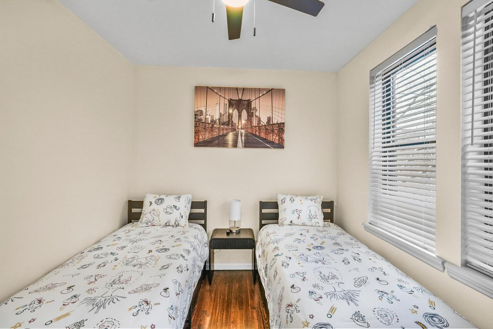 Apartment 2br,2bath, 4beds, Sleeps 6, 10 Min To Nyc, 10 Min To Path