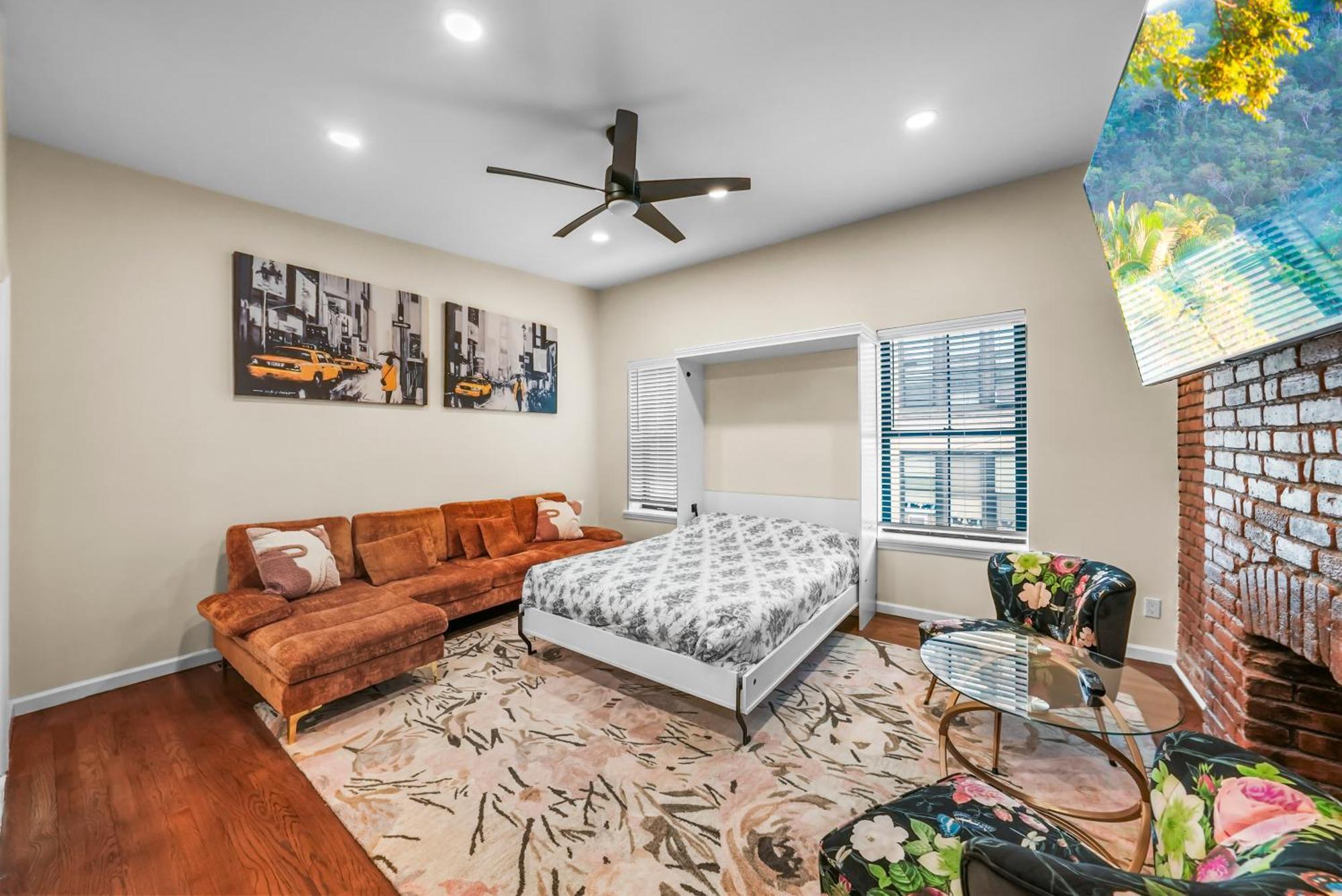2br,2bath, 4beds, Sleeps 6, 10 Min To Nyc, 10 Min To Path Apartment Hoboken