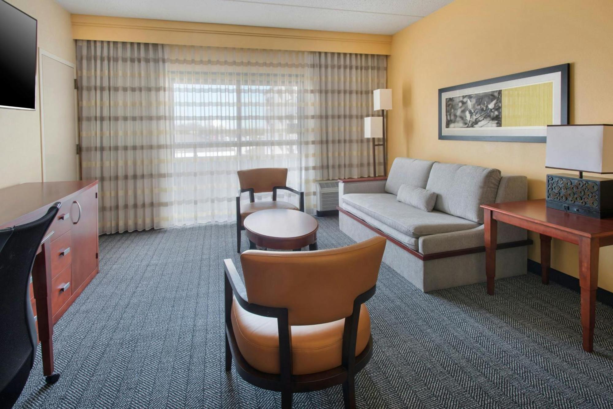 Courtyard By Marriott Mt. Laurel 2* Mount Laurel