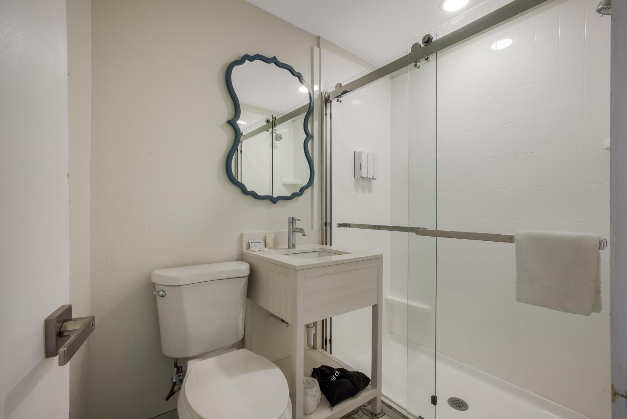Oceanfront/boardwalk 4*