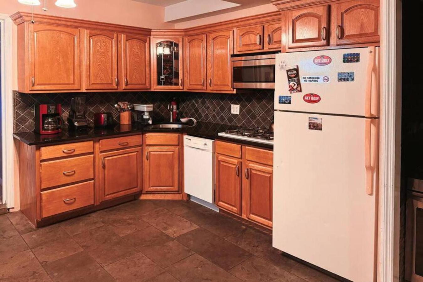 Apartment Expedient - Ground Floor - 2 Bedroom - 15 Mins To Ny *