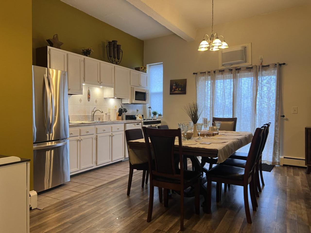 Mega Stunning Skyline View - 4-5 Combination - 6 Bedroom - Sleeps 25 - 15 Mins To Nyc Union City