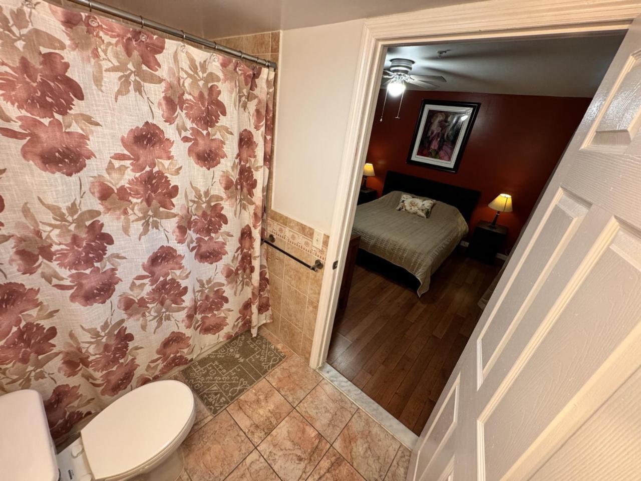 Ultra Spacious Penthouse - 2 - 3 Combo -15 Mins From Nyc * Union City