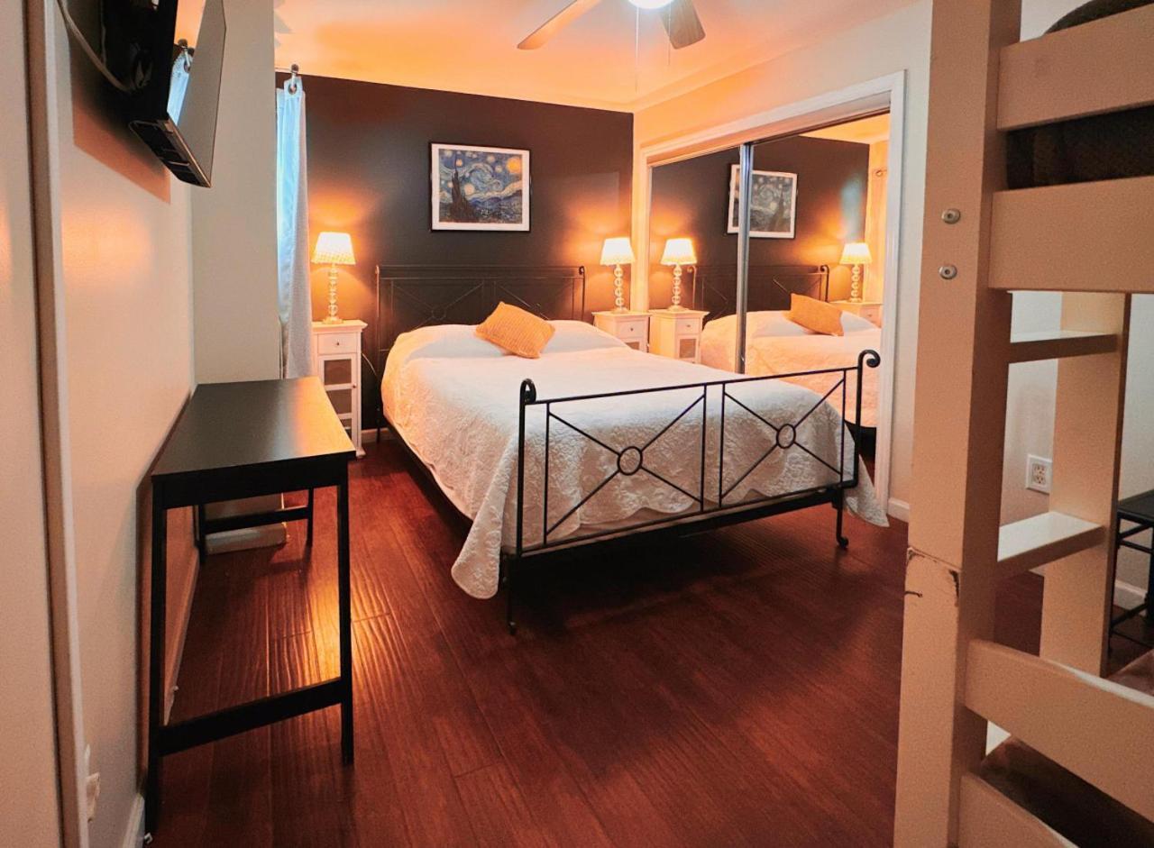 Ultra Spacious Penthouse - 2 - 3 Combo -15 Mins From Nyc Apartment Union City