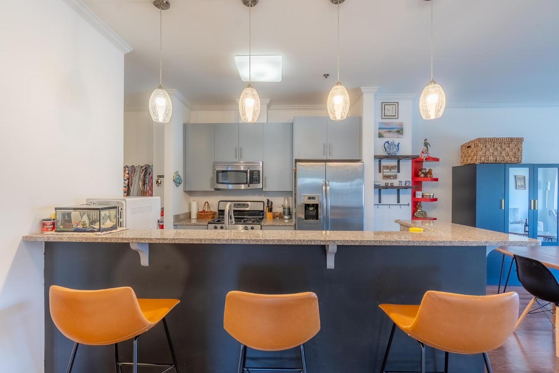 Private Bedroom Near Nyc W Access To A Shared Kitchen, Living & Bathroom, On-site Gym *