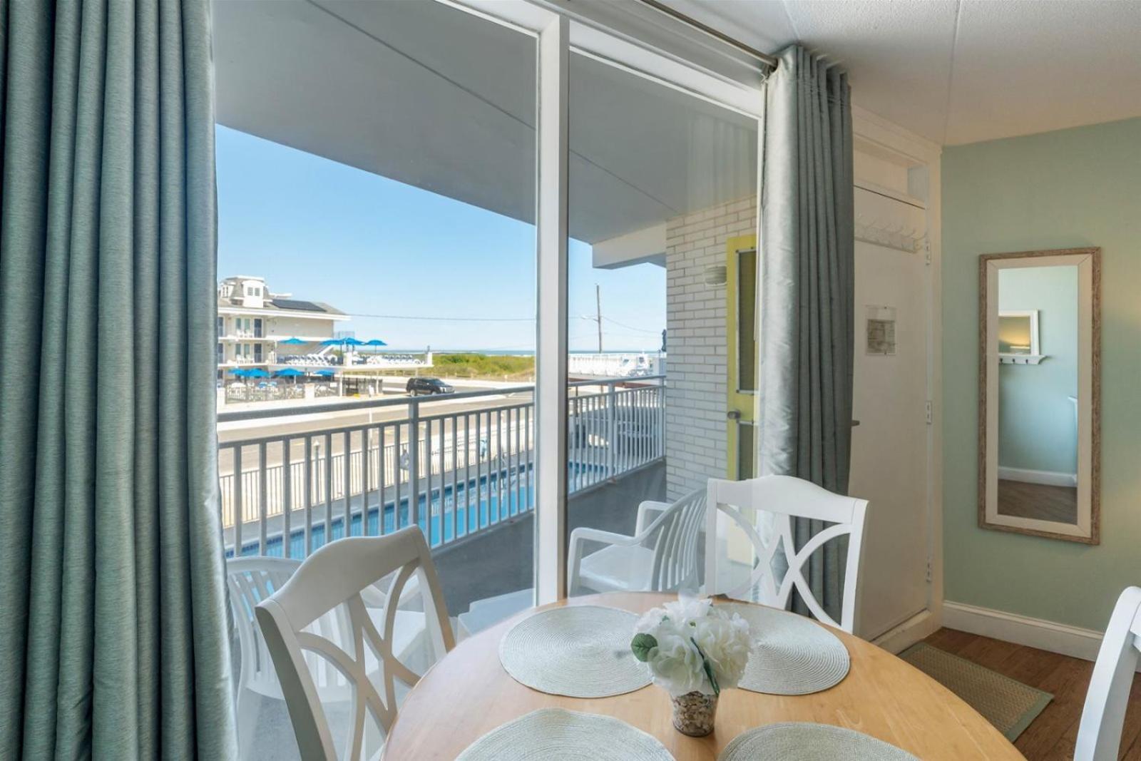 6201 Ocean Ave, Unit 204 - The Nassau Holiday home *