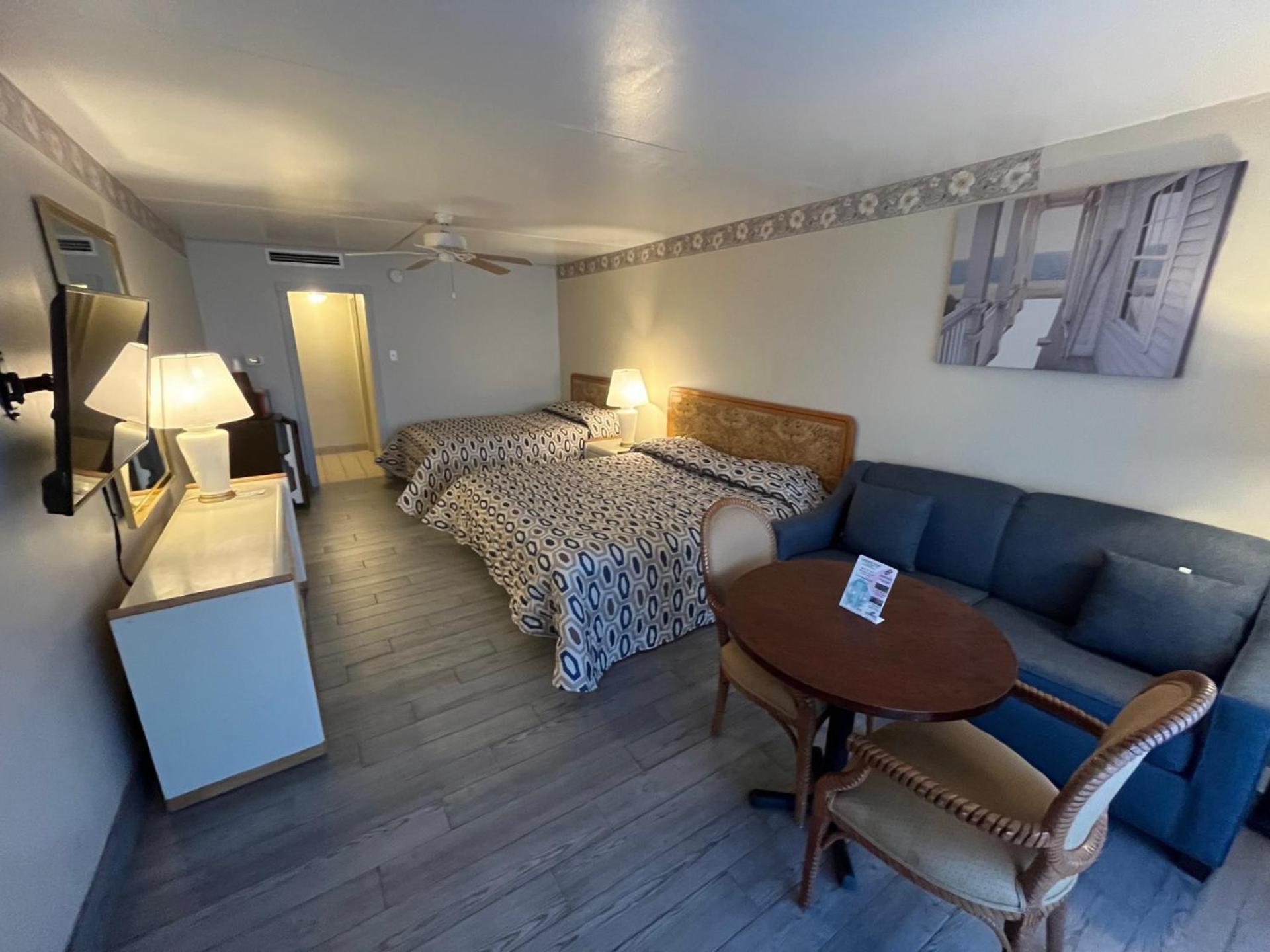Landmark Motel